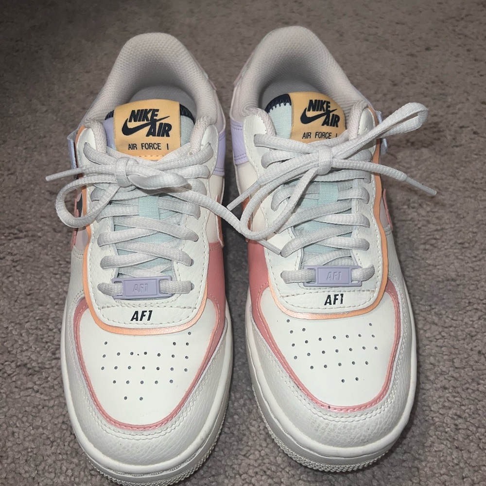 Nike Air Force 1 White Pink Sneakers